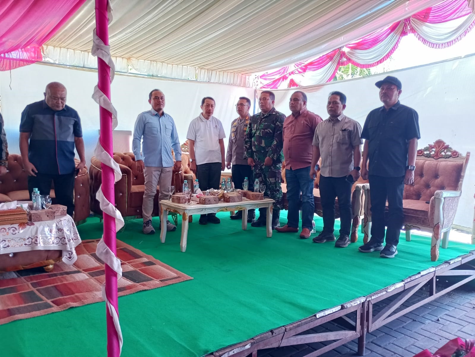 Babinsa Koramil 1315-01/Telaga Dukung Khitan Massal Dan Donor Darah Peringati Hari Bakti Dokter Indonesia Bersama Warga 0b254a62-070a-4f0a-a33333333333333333333333a5-b0adcdc87d7a.jpg