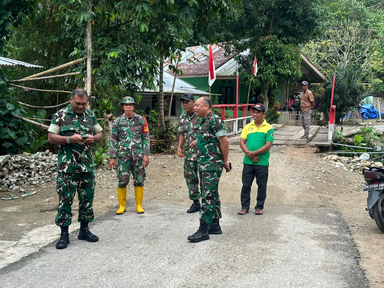 Kunjungan Kasrem 133 Nani Wartabone Bersama Dandim 1315 Kabupaten Gorontalo Fokus Peninjauan Jembatan Garuda 25441216-ccf8-4e24-8312-3119c6bb56a0.jpg