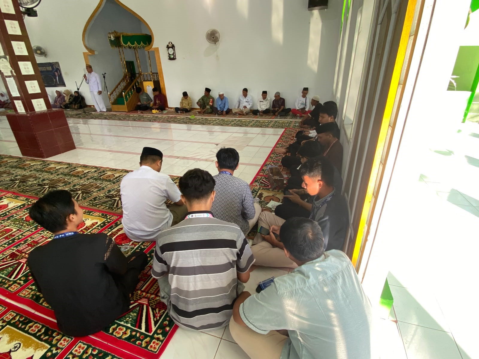Babinsa Koramil 1315-01/Telaga Ikuti Ceramah Agama dan Doa Bersama untuk Memperkuat Persatuan Bangsa Indonesia 533f9ff8-2fd2-4363-acdb-90444444444444444444444a6a4b72d7.jpg