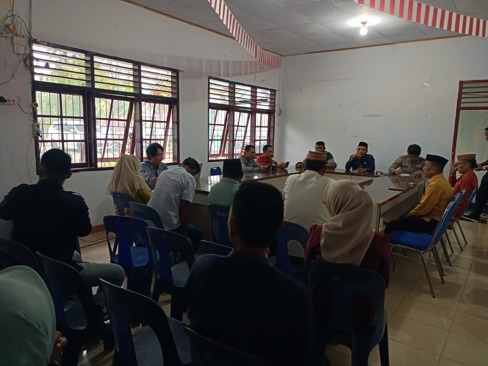 Danramil 1315-04/Tibawa Hadiri Rapat Koordinasi Bahas Pertambangan, Hutan Lindung, Serta Persiapan HUT Ke-81 Kemerdekaan RI 5433441b-a312-475d-9397-c6033333333333333423463644.jpg