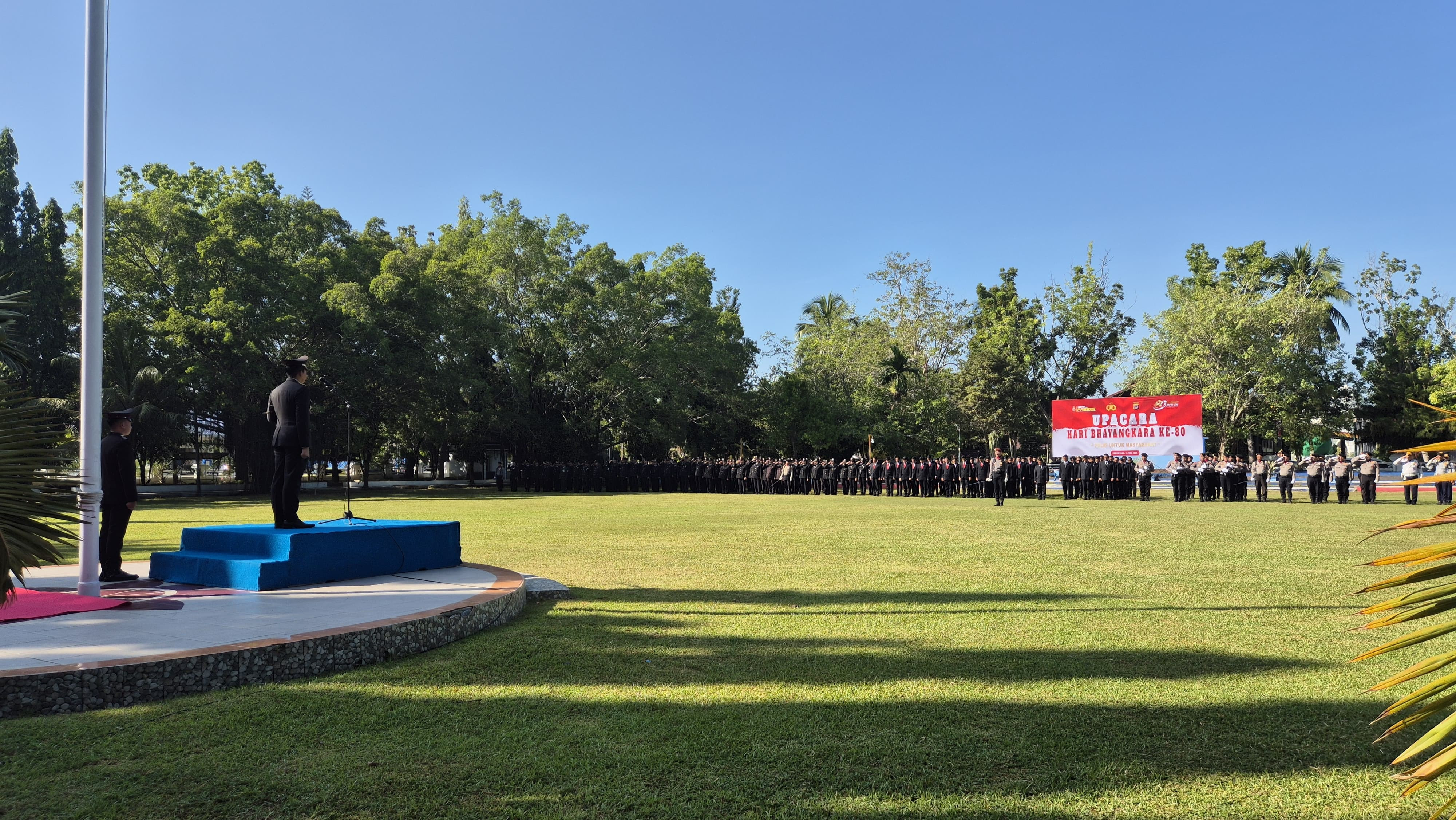 Kasdim 1315/Kabupaten Gorontalo Hadiri Upacara Hari Bhayangkara Ke-80 Wujudkan Sinergi TNI Polri Bersama Pemerintah Daerah 8d304d20-6960-4ca8-8e333333333333333333364-0add296b863a.jpg