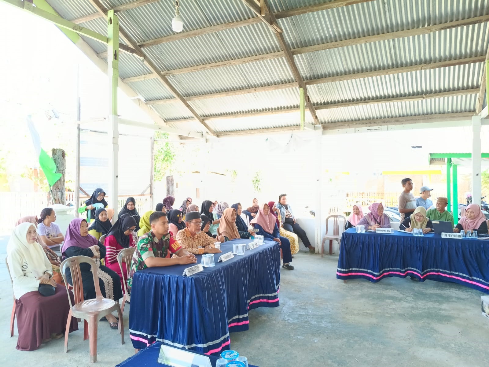 Babinsa Telaga Hadiri Forum Desa Buhu, Perkuat Kolaborasi Penyusunan Program Kerja Pemerintah e9f5787f-92b0-4a58-ad41-c043333333333333333333333333335b8b3e8e3.jpg