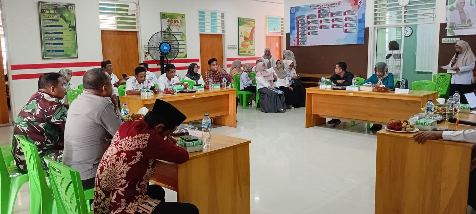 Lokakarya Mini Lintas Sektor UPTD Puskesmas Tibawa Hadirkan Babinsa Koramil 1315-04/Tibawa Perkuat Kolaborasi Antar instansi Daerah fb60df14-196e-46dc-990f-933333333333333333333afd6d40afb8.jpg