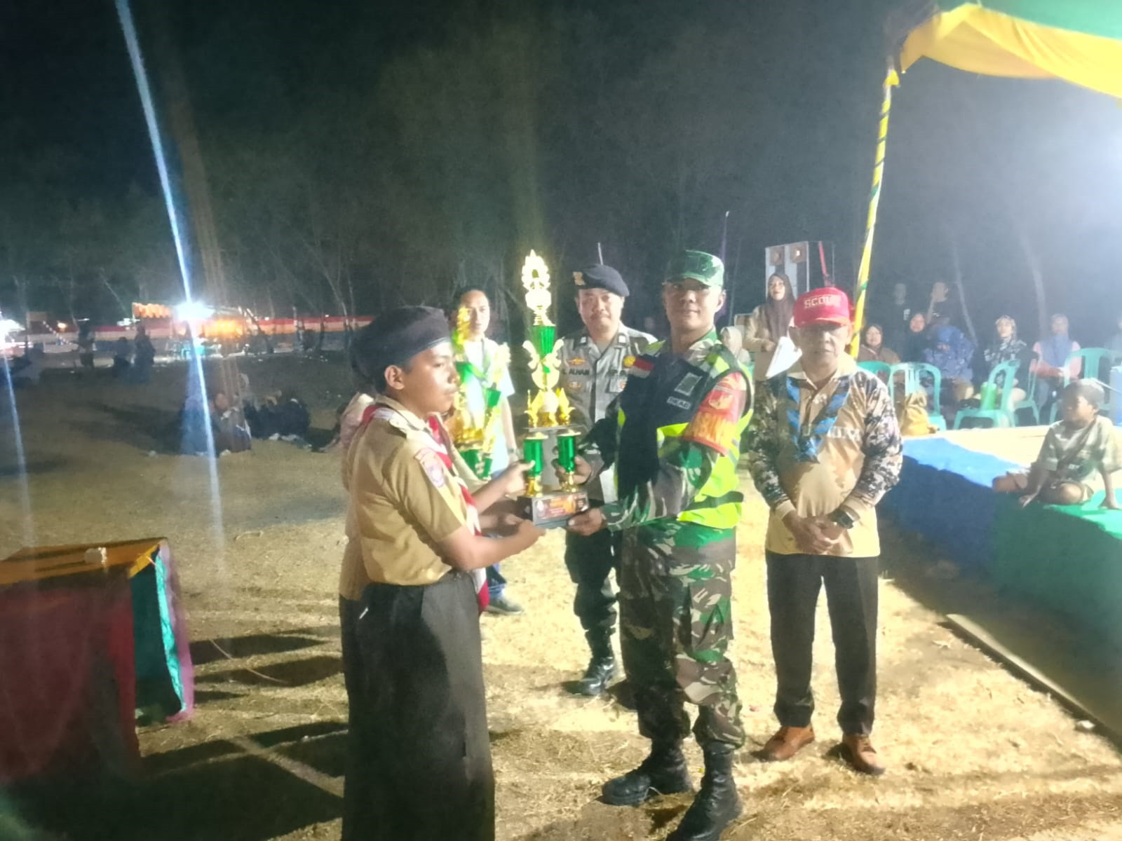 Semarak HUT Pramuka Ke-65, Personel Koramil 1315-03/Tabongo Dukung Puncak Kemah Besar Dengan Pengamanan Kegiatan